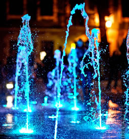 Водная площадь - бульвар с фонтаном 