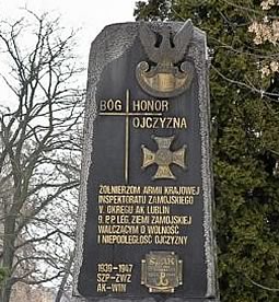 Das Denkmal der  polnischen Heimat-Armee (poln. AK)  
